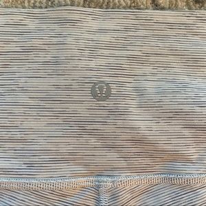 STRIPED LULULEMON LEGGINGS 25”
